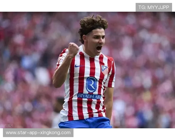 阿尔瓦雷斯禁区内贴地斩破门，曼城火力不减